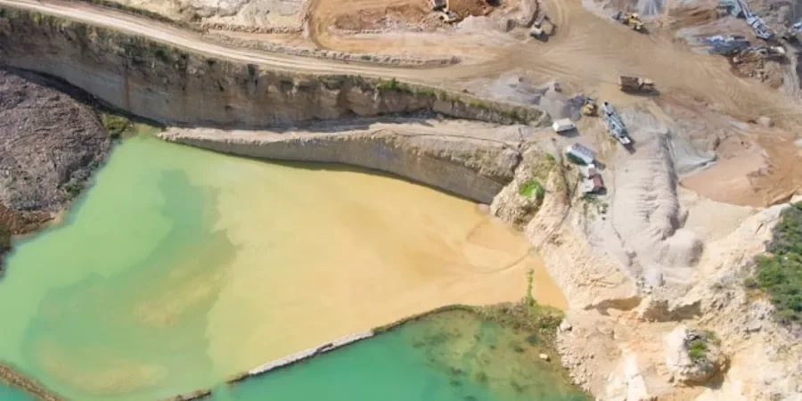 Illustrative image of Exploratory test pit in Bunbury